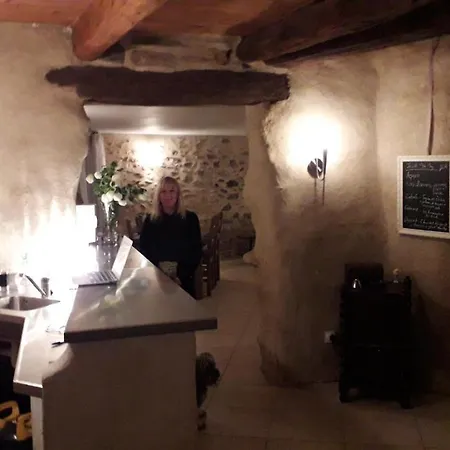 Le Moulin D'arcas. Bed & Breakfast Prémian