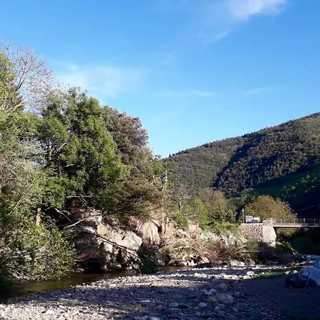 Le Moulin D'arcas. Bed & Breakfast