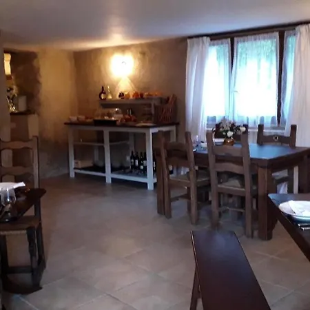 فندق مبيت وإفطار Le Moulin D'arcas. Prémian