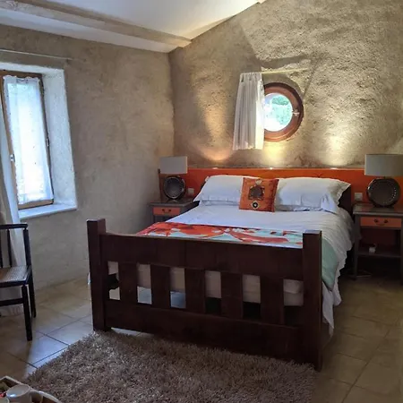 Le Moulin D'arcas. Bed & Breakfast