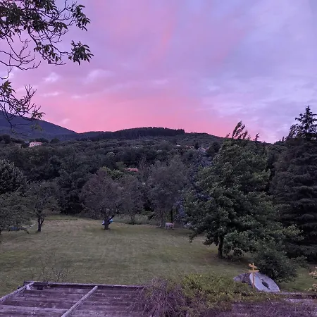 Le Moulin D'arcas. Bed & Breakfast *