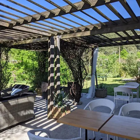 Bed & Breakfast Le Moulin D'arcas. *