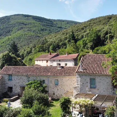 Bed & Breakfast Le Moulin D'arcas. *